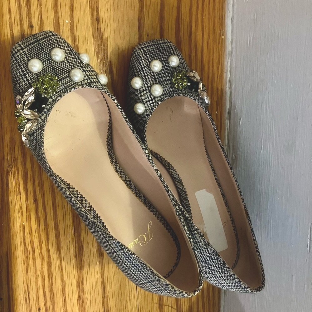 EUC J. Crew rhinestone and faux pearls pumps